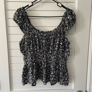 Old Navy Floral 100% Rayon Flowy Blouse Size XL On/Off The Shoulder Black Gray
